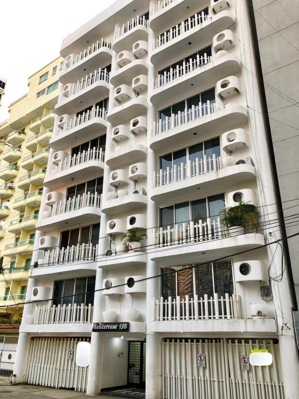 Acapulco Hotel Y Suites Mediterrane Bagian luar foto